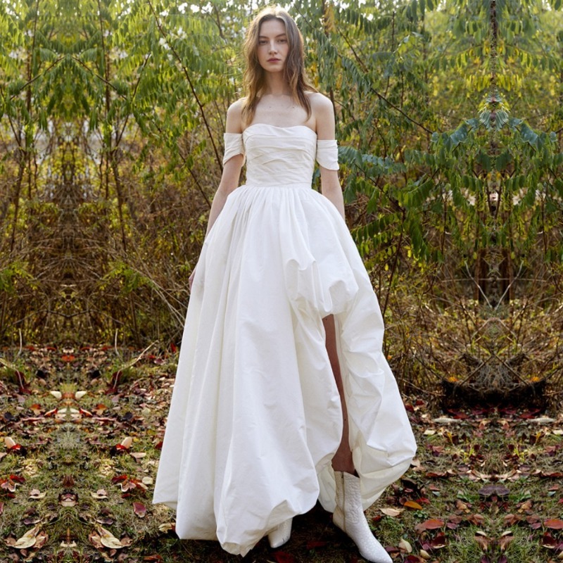 Photography Basic - Robe de mariée simple à une